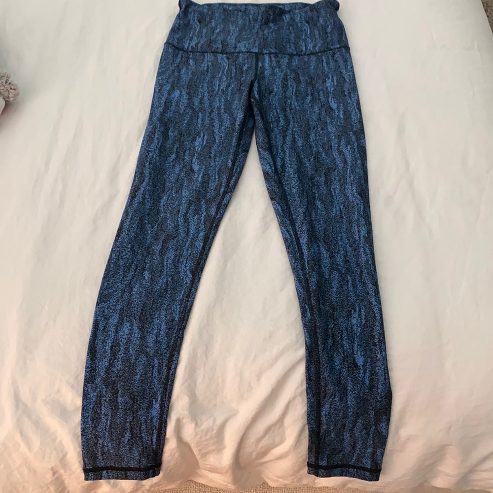 Super cute Kirkland signature size small leggings